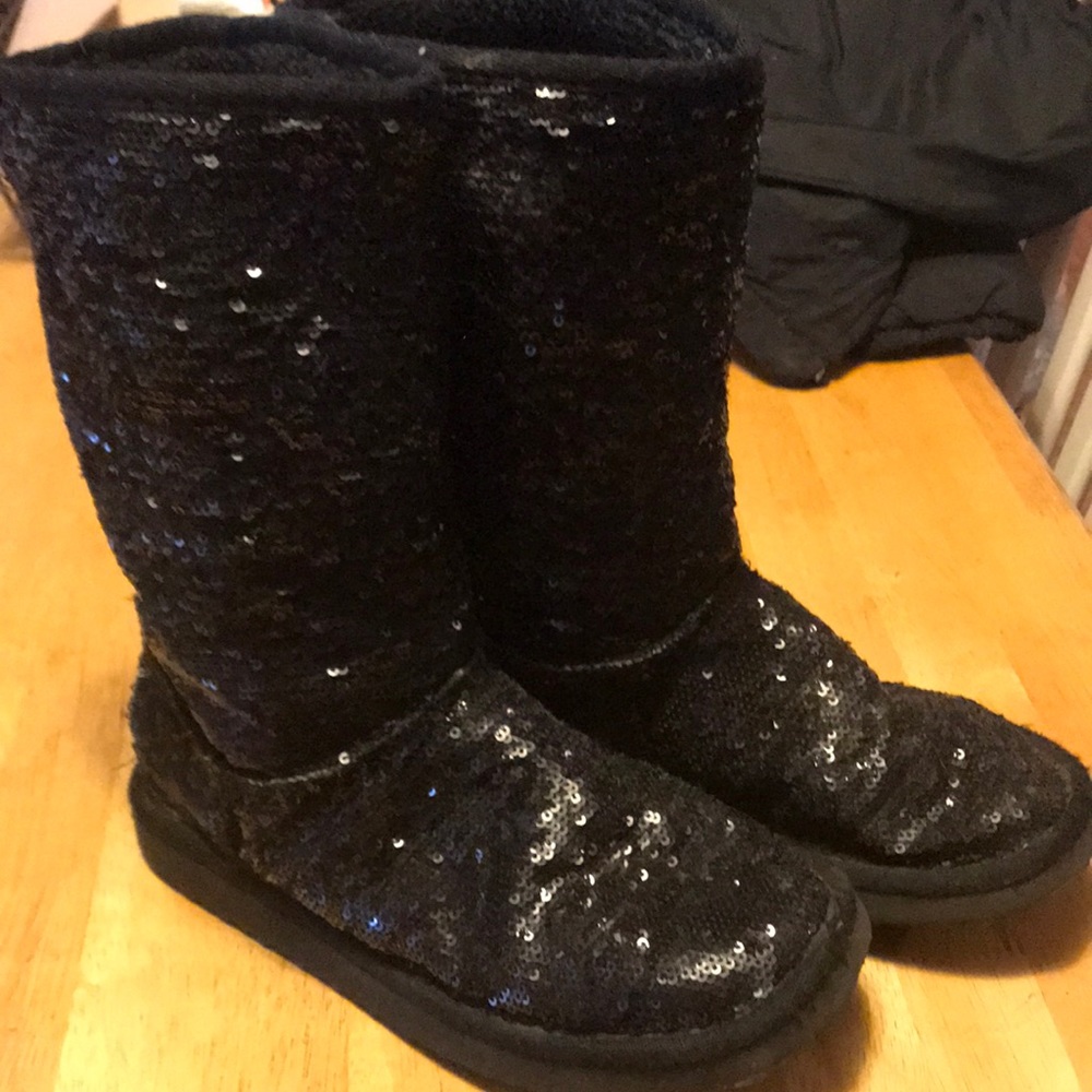 ⭐️3/$20⭐️ Black sparkly boots for girls